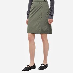 NWT Peachy Den Mimi Khaki Olive Green Gray Nylon Utility Cargo Mini Skirt sz M